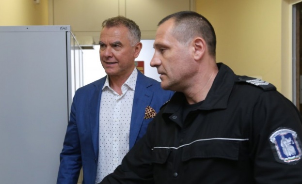 Специализираният наказателен съд остави в ареста зам.-министъра на екологията Красимир