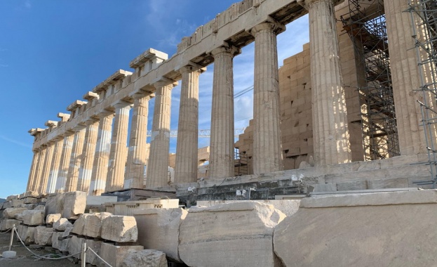 Гърция засилва натиска за връщане на скулптурите от Партенона които