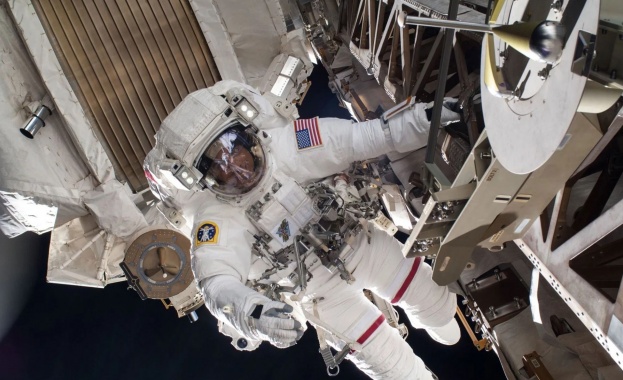 Екипажът на Международната космическа станция МКС се изолира от снощи