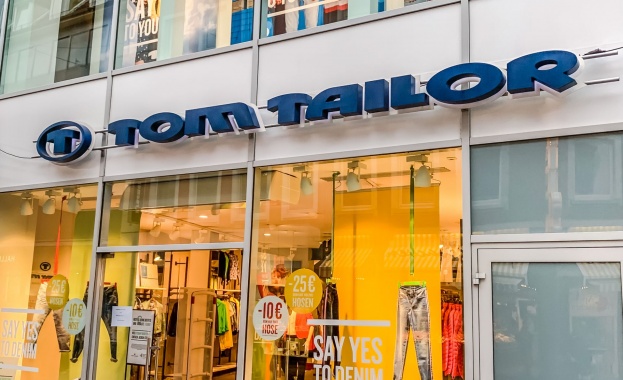 Затруднената финансово германска модна верига Том Тейлър Tom Tailor е