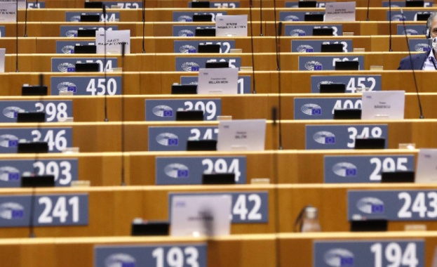 Европейският парламент отхвърли внесените поправки, които визираха българския президент в