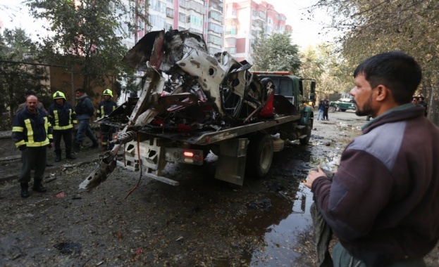 Бомба уби бивш телевизионен водещ в Кабул