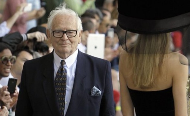 На 98 години почина френският моден дизайнер Пиер Карден. Това
