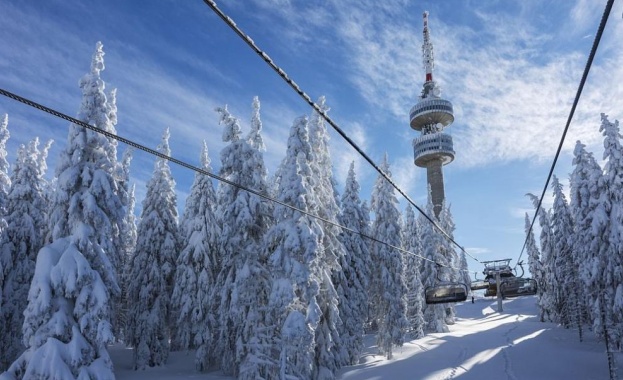 Условията за ски в Пампорово са добри, информират от Туристическия