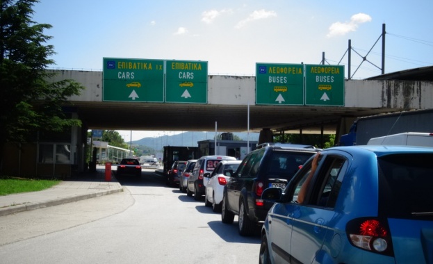 Трафикът е интензивен на някои от граничните контролно пропускателни пунктове