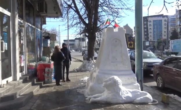 Пловдивчанин отбеляза в аванс националния празник на България 3 март