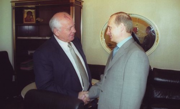 Руският президент Владимир Путин поздрави последния съветски лидер Михаил Горбачов