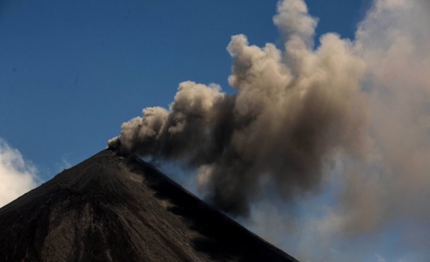 Силни експлозии са регистрирани във вулкана намиращ се на около
