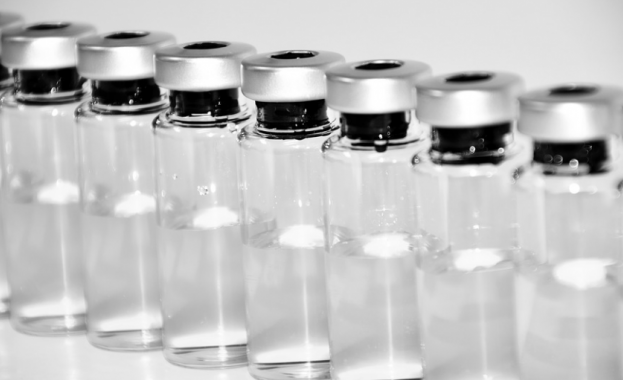 Японски учени успешно проведоха тестване на ваксини срещу клетките, които