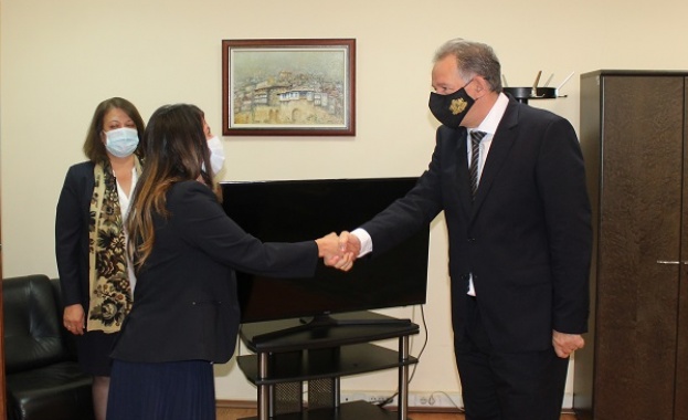 Министърът на здравеопазването д-р Стойчо Кацаров се срещна с посланика