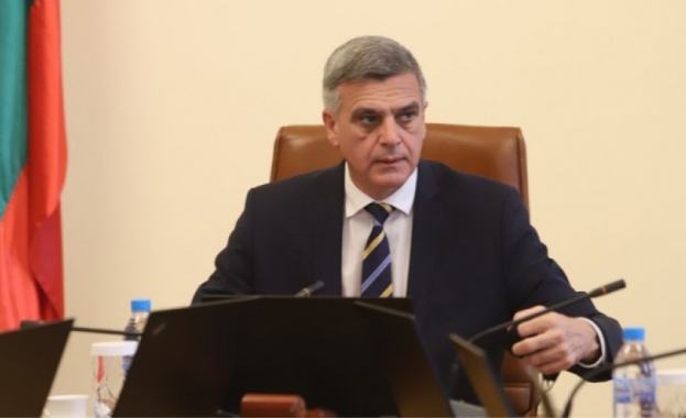 Служебният премиер Стефан Янев започна поредици от срещи по енергийни