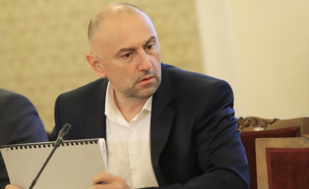 Депутатите отхвърлиха кандидатурата на Любомир Каримански за управител на БНБ Припомняме