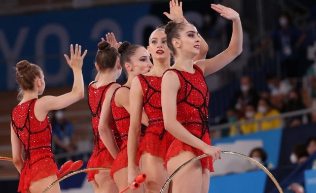 Олимпийските шампионки от Ансамбъла по художествена гимнастика на България се