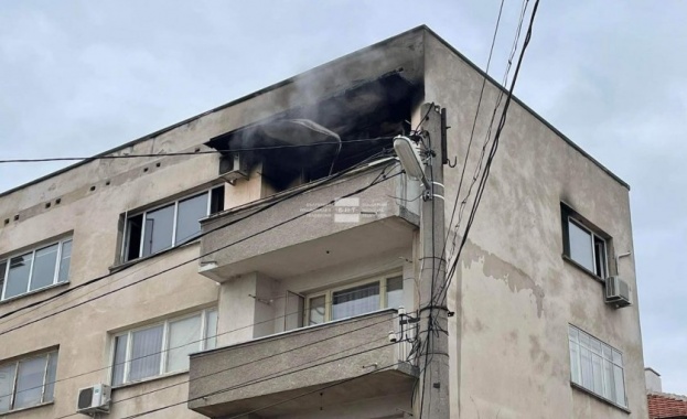 Пожар избухна в апартамент на третия етаж на ул. Васил