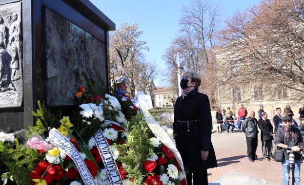 Елеонора Митрофанова взе участие в церемонията в тържествата по случай Освобождението на България