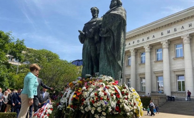 Руски дипломати в България почетоха празника на славянската писменост и култура