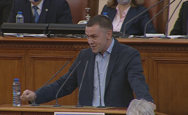 Депутатът от Продължаваме промяната Христо Петров известен като Ицо Хазарта