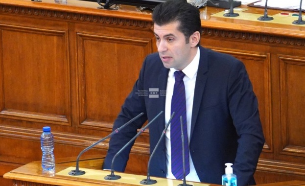 Депутатите изслушват премиера Кирил Петков в Народното събрание. По искане