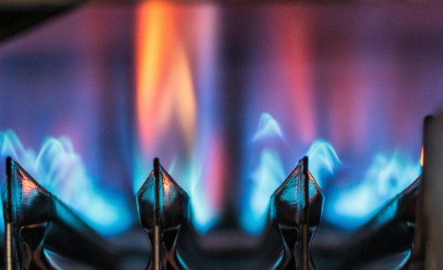 Януарските сметки за газ са почти два пъти по големи от
