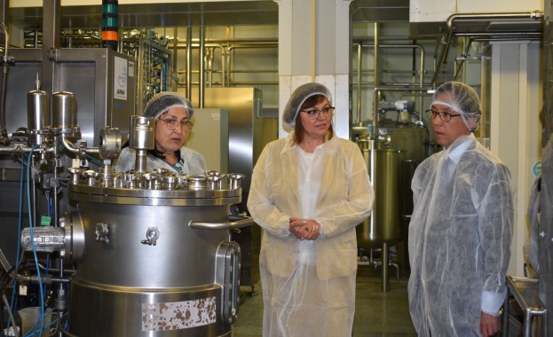 Вицепремиерът Нинова и посланикът на Япония обявиха нова японска инвестиция в българското кисело мляко 
