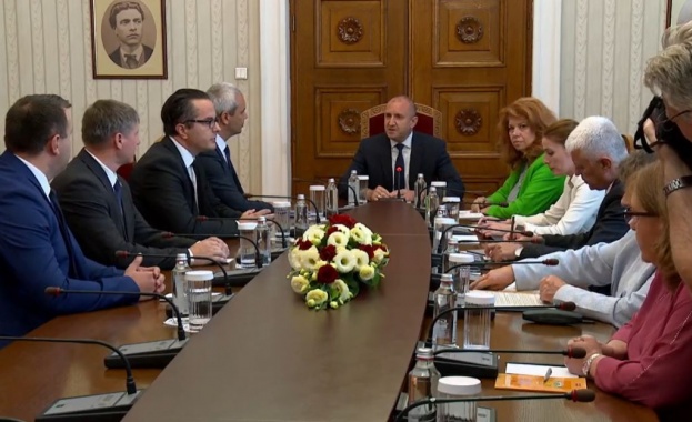 Президентът Румен Радев провежда консултации за съставяне на кабинет в