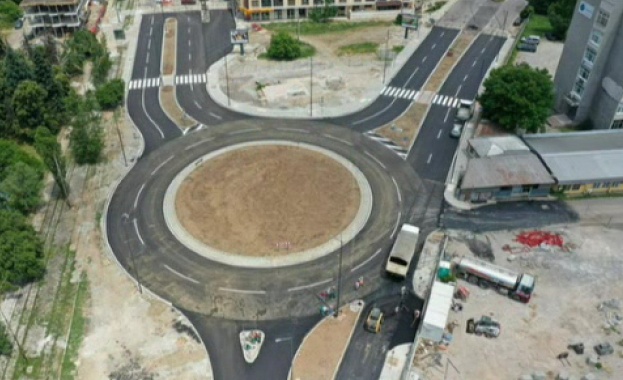 Отварят изцяло за движение новоизградено кръгово кръстовище в столицата