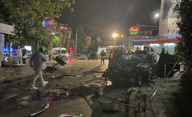 Тежката катастрофа в София: Загиналите жени са били пешеходки, шофьорът на джипа-извършител е избягал  (Обновена)