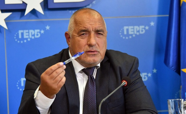 Лидерът на ГЕРБ Бойко Борисов коментира във Вълчидол, Варненско, отказът