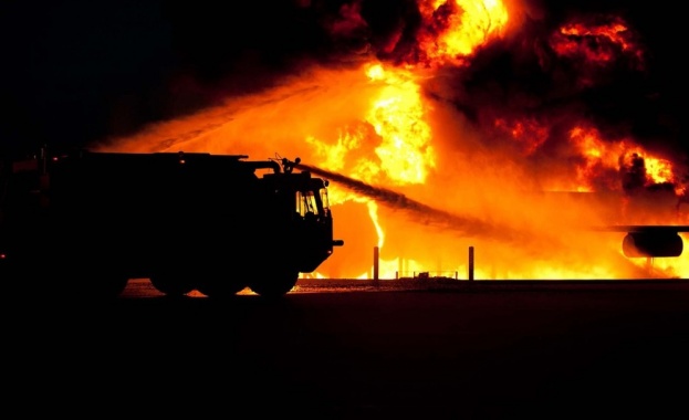 Поне 22 души загинаха при пожар в незаконен дом за възрастни хора в Русия