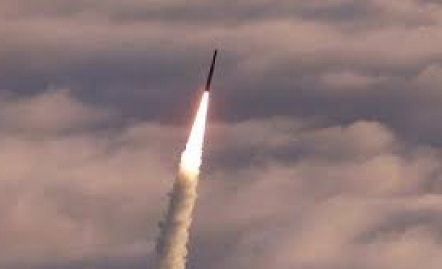 САЩ и Южна Корея изстреляха четири ракети в Японско море