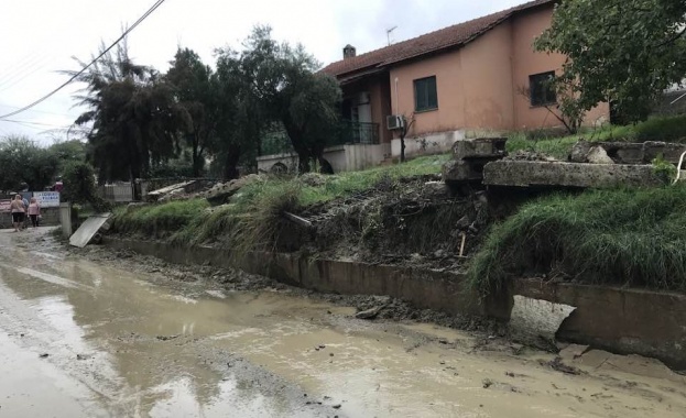 Силни дъждове наводниха гръцкия остров Корфу