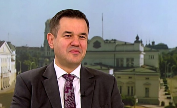 Министър Никола Стоянов: Цените на горивата няма да се понижат