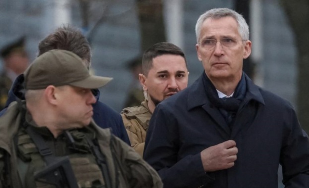 Генералният секретар на НАТО Йенс Столтенберг пристигна в Киев