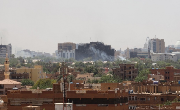 Паравоенните сили в Судан обявиха готовност да отворят частично летищата за евакуиращи се