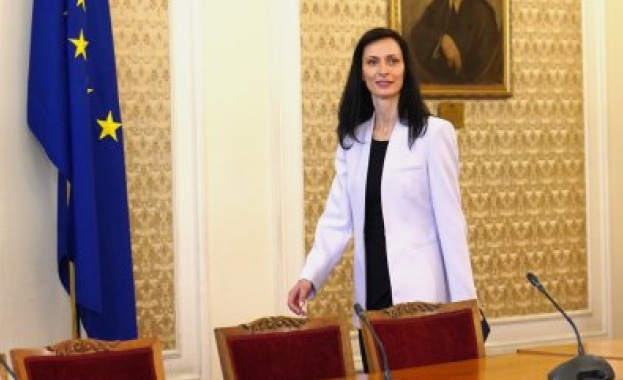 Мария Габриел: Никога не съм прекъсвала връзката си с България