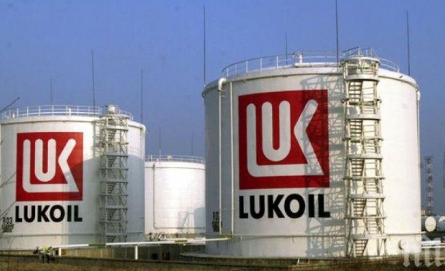 "Лукойл" иска да внася петрол от Казахстан