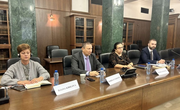 Борислав Сарафов се срещна с мониторинговата група към КГСПВ на ЕП
