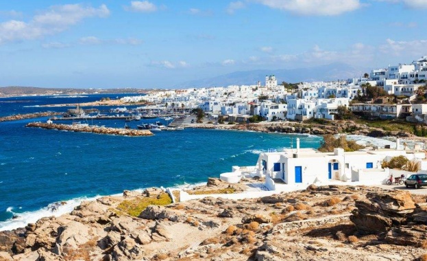 Продължава горещата вълна в Гърция Метеоролозите прогнозират повишение на температурите