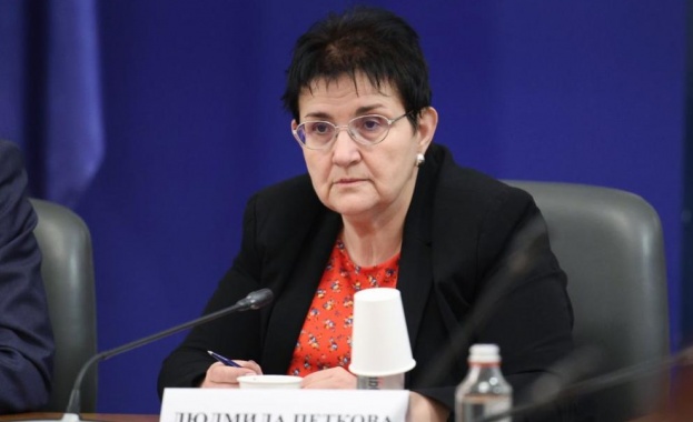 Заместник министър-председателят и министър на финансите Людмила Петкова е на