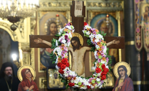 На Велики петък християните съпреживяват страданията на Исус Христос Велики петък