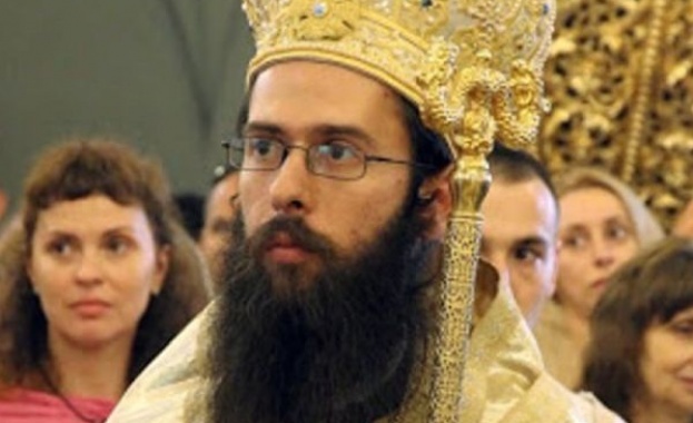 Епископ Арсений е новият сливенски митрополит. Той е събрал седем