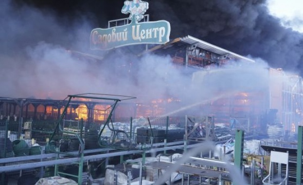 Ден на траур в Харков след въздушен удар по хипермаркет през уикенда