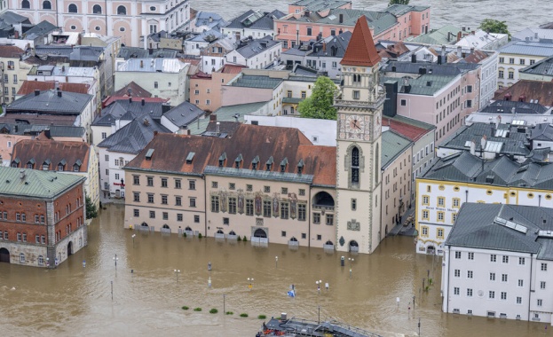 Цялото течение на река Дунав в Австрия е затворено за