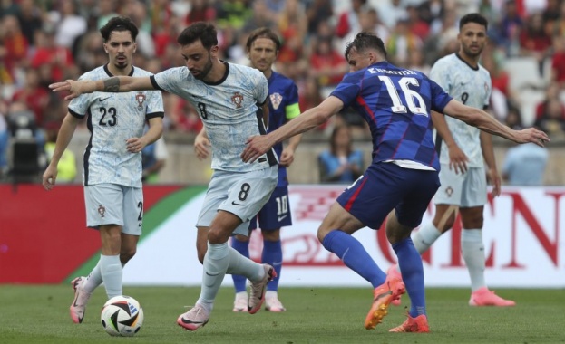 Oтборът на Хърватия победи Португаия с 2 1 като гост