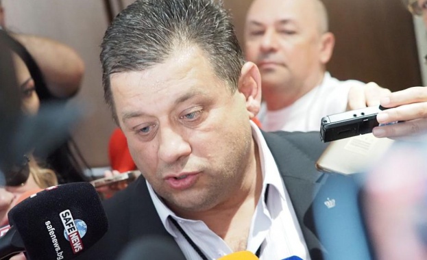 Депутатът от Величие Николай Марков призна че е имало натиск