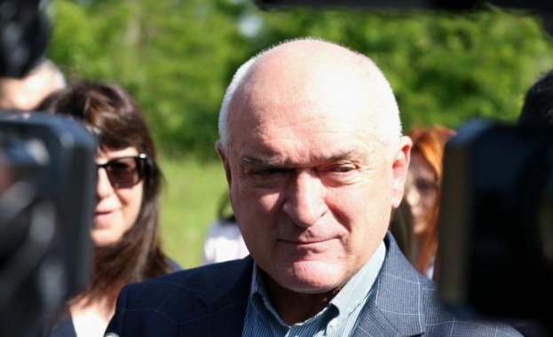 Министър председателят Димитър Главчев коментира проектокабинета на ГЕРБ СДС Партиен