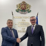 Министър Милошев проведе работна среща с ректора на УНСС проф. Димитър Димитров