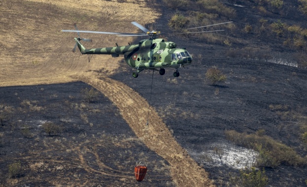 И днес 22 юли продължава участието на военнослужещи и специализирана