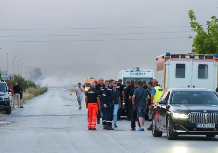 Започна разследване на пожара и експлозиите край Гара Елин Пелин