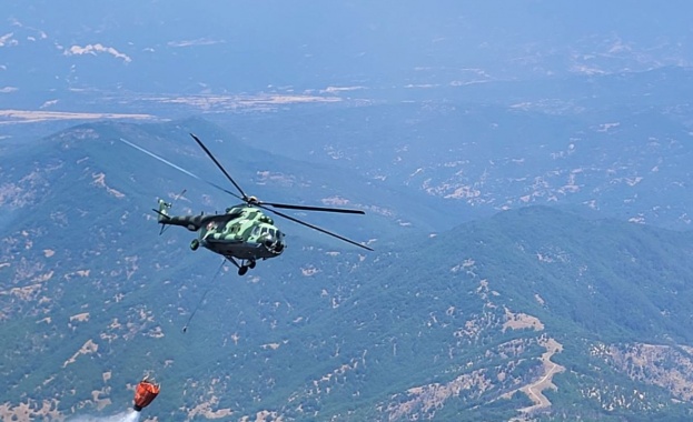 Военнослужещи  участват и днес в гасенето на големите пожари в страната